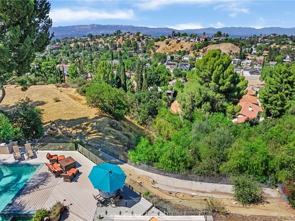 21727 Ulmus Drive, Woodland Hills CA 91364