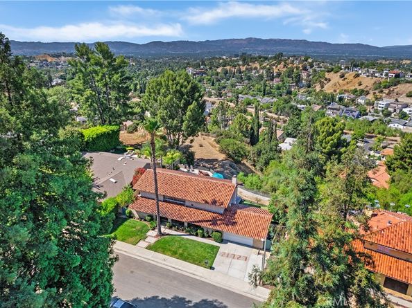 21727 Ulmus Drive, Woodland Hills CA 91364