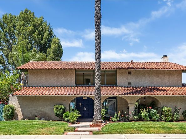 21727 Ulmus Drive, Woodland Hills CA 91364