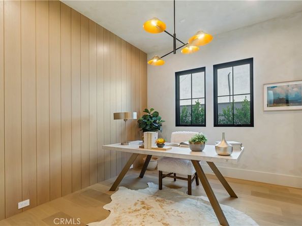 4239 Rhodes Avenue, Studio City CA 91604