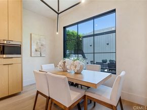 4239 Rhodes Avenue, Studio City CA 91604