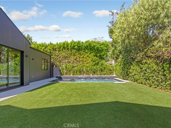 4239 Rhodes Avenue, Studio City CA 91604
