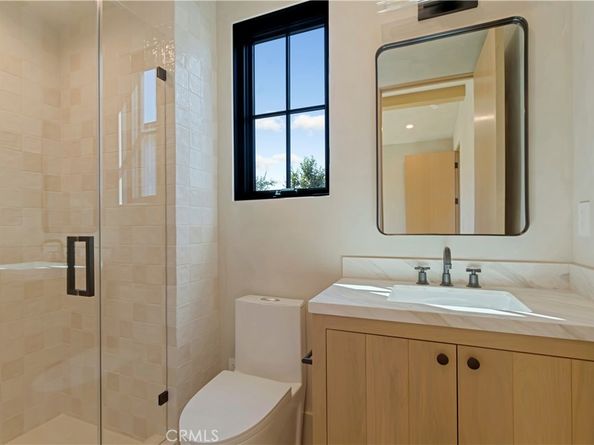 4239 Rhodes Avenue, Studio City CA 91604