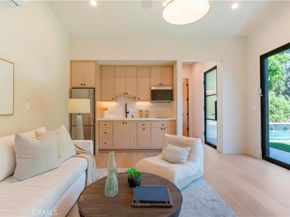 4239 Rhodes Avenue, Studio City CA 91604