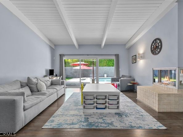 23701 Clarendon Street, Woodland Hills CA 91367