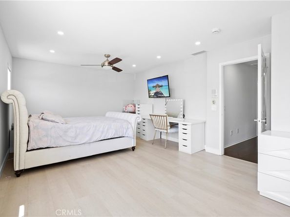 20621 Pesaro Way, Porter Ranch CA 91326