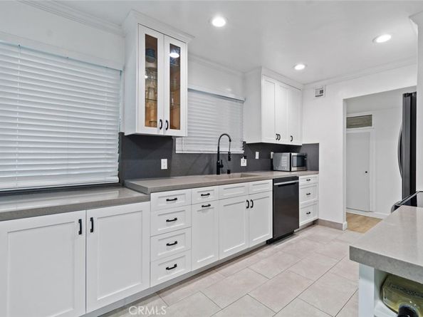 14414 Addison Street 24, Sherman Oaks CA 91423