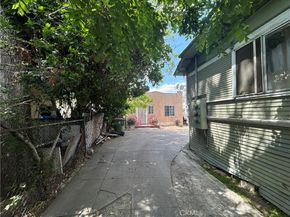 1026 E 23rd Street, Los Angeles CA 90011