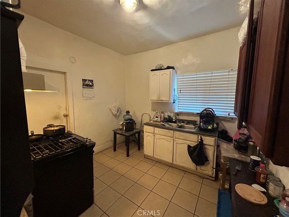 1026 E 23rd Street, Los Angeles CA 90011