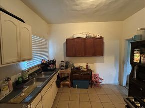 1026 E 23rd Street, Los Angeles CA 90011