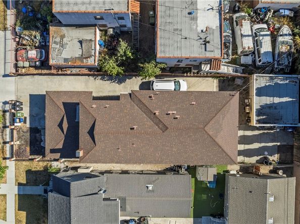 3887 S Van Ness Avenue, Los Angeles CA 90062