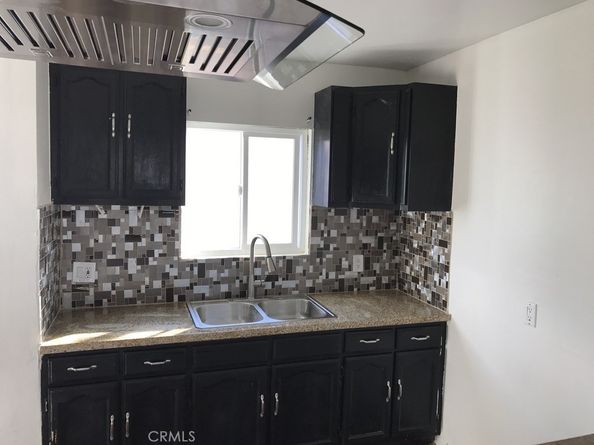 3887 S Van Ness Avenue, Los Angeles CA 90062