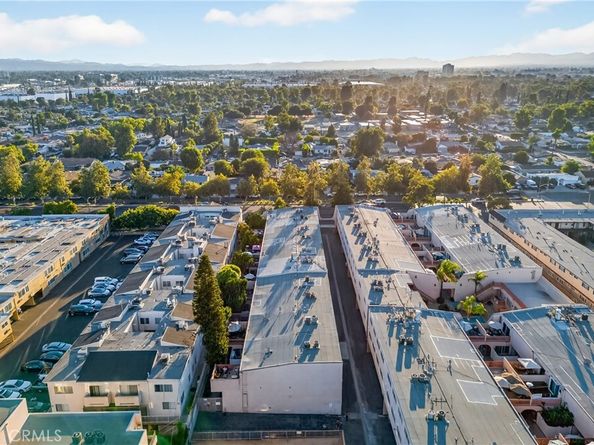 7924 Woodman Avenue 77, Panorama City CA 91402