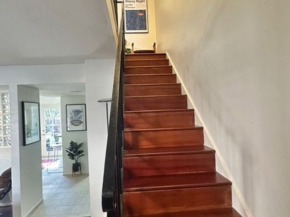 27511 Endeavor Street, Agoura Hills CA 91301