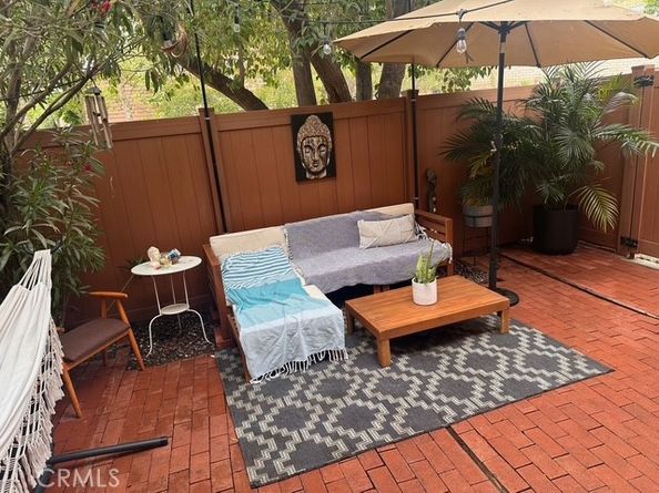 27511 Endeavor Street, Agoura Hills CA 91301