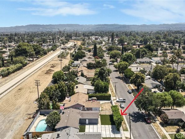 8438 Wystone Avenue, Northridge CA 91324