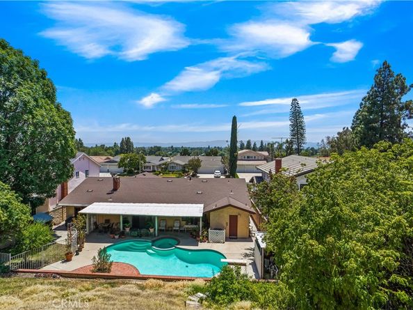 17149 Gledhill Street, Northridge CA 91325