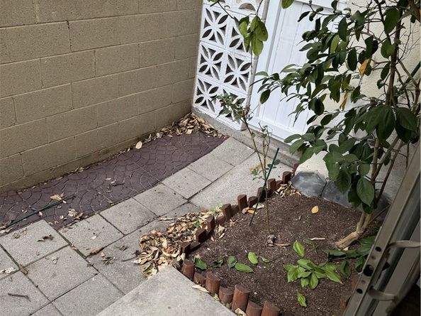 1164 Irving Avenue, Glendale CA 91201