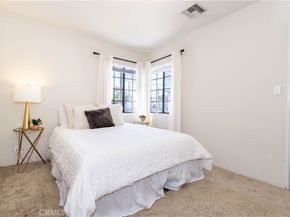 6630 Ensign Ave, North Hollywood CA 91606