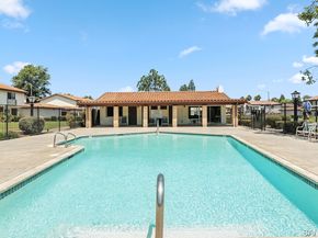 209 Espanas GLN, Escondido CA 92026