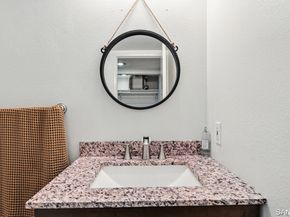 209 Espanas GLN, Escondido CA 92026