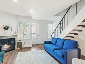 209 Espanas GLN, Escondido CA 92026