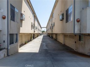 8800 Burnet 12, North Hills CA 91343
