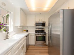 8800 Burnet 12, North Hills CA 91343