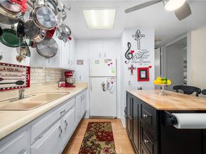 1301 Skokie Road M-3 27H, Seal Beach CA 90740