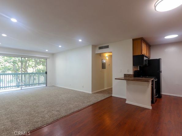 564 N Bellflower Boulevard 218, Long Beach CA 90814