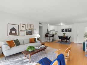 576 N Bellflower Blvd 128, Long Beach CA 90814