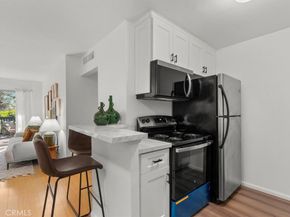 576 N Bellflower Blvd 128, Long Beach CA 90814