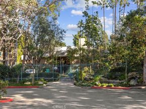 576 N Bellflower Blvd 128, Long Beach CA 90814