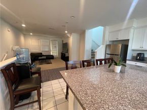 1410 N Harbor 1, Santa Ana CA 92703