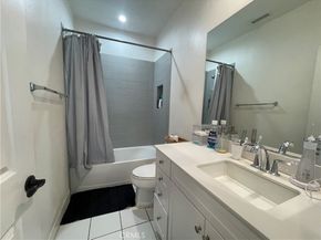 1410 N Harbor 1, Santa Ana CA 92703