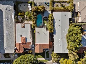 915 S Wooster, Los Angeles CA 90035