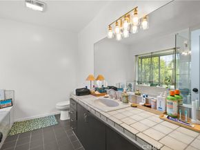 915 S Wooster, Los Angeles CA 90035