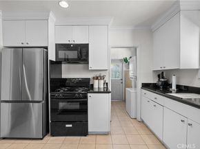915 S Wooster, Los Angeles CA 90035
