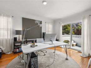 915 S Wooster, Los Angeles CA 90035