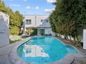 915 S Wooster, Los Angeles CA 90035