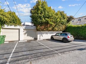 915 S Wooster, Los Angeles CA 90035