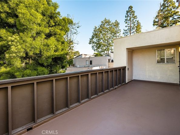 1380 Cabrillo Park G, Santa Ana CA 92701