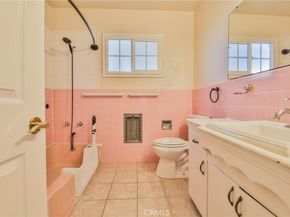 100 Cerritos 7, Long Beach CA 90802