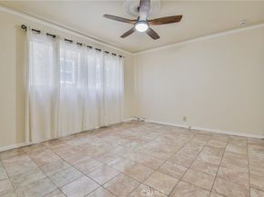 100 Cerritos 7, Long Beach CA 90802