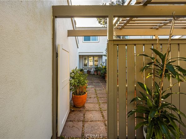 19731 Shorecliff, Huntington Beach CA 92648