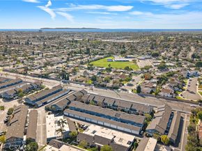 2404 Niagara, Costa Mesa CA 92626