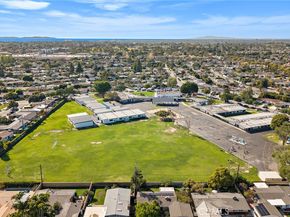 2404 Niagara, Costa Mesa CA 92626