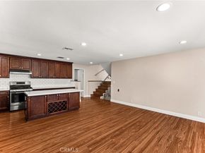 3751 Prestwick, Los Angeles CA 90027