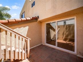 3751 Prestwick, Los Angeles CA 90027