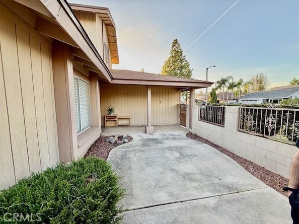 1822 W Moore, Santa Ana CA 92704
